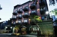 Nonies Huis Cibubur - Pensions