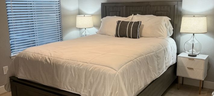 Charming 2-bedroom house with AC in Modesto Hotels in Modesto