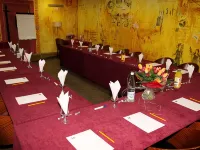 Le Clocher de Rodez Centre Gare Hotels near EDF Bazacle Complex
