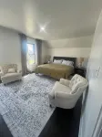 Modern Family Retreat Near Beach, Downtown. Private Backyard Indoor-Outdoor Deck - 4성급