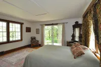 COUNTRY HOME Fenced Backyard, 1 mi. to Town, Kids & Dogs OK! - 부티크