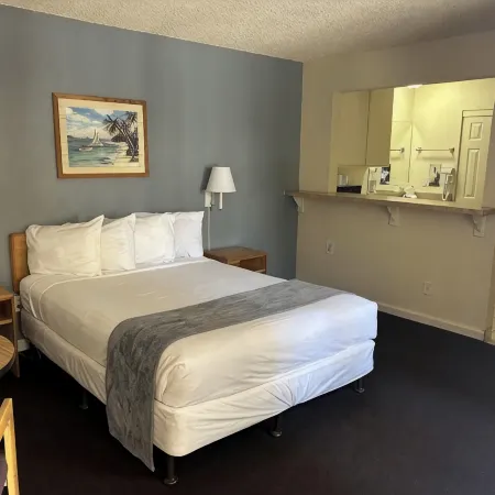 California Suites Hotel Отели рядом с достопримечательностью «Стадион SDCCU»