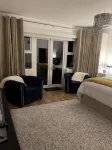 Apartment totally private entrance, sauna, shower, bedroom, studio,bathroom. - Apartments
