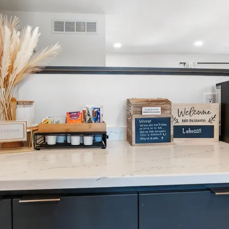 Clear Lake Escape - Lake Views, Pool Table, Ping Pong Table, Fire Pit