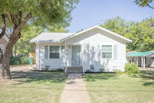 Charming 2-bedroom home close to downtown and University of Mary-Hardin Baylor