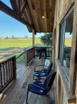 Sawtooth cabin at Columbia Mountain Ranch, - Feriehus