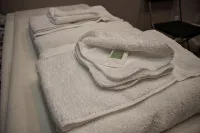 Saint Lawrence Residences and Suites - Hostels