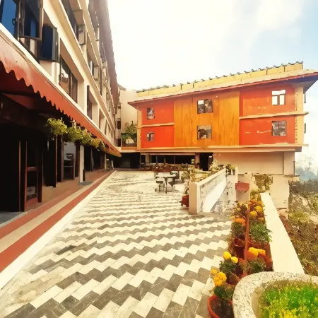 Hotel Vishnu Palace