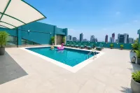 Al Manzil Hotel Bahrain - piscina