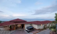 Bukit Indah Doda Hotel & Resorts