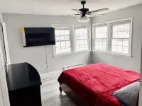 Elegant and Bright Ocean Block Home w/ Private Balcony, BBQ & Patio - Family