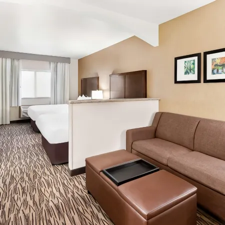 Comfort Suites Portland Airport