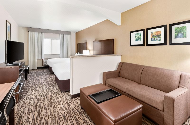 Comfort Suites Portland Airport