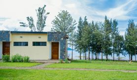 Eben Lake Kivu Cottages and Villas