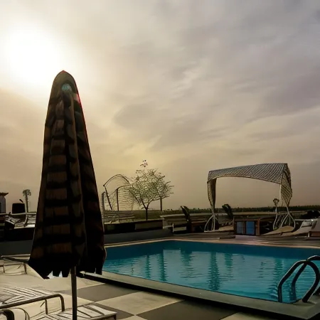 New Pola Hotel