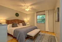 Creekside Hideaway: Private ,Sky Valley – Golf & Clubhouse Very Close
