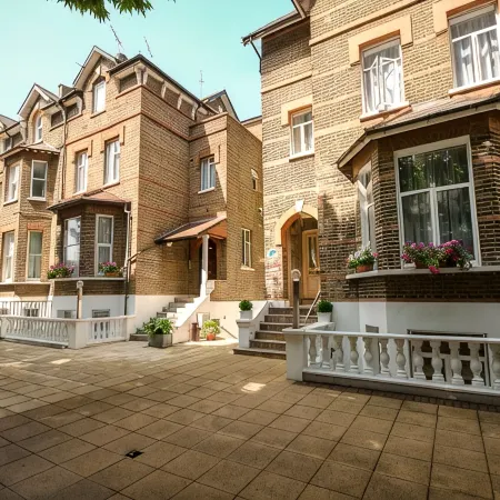 Adria Hotel Отели рядом с достопримечательностью «Станция метро Hammersmith»
