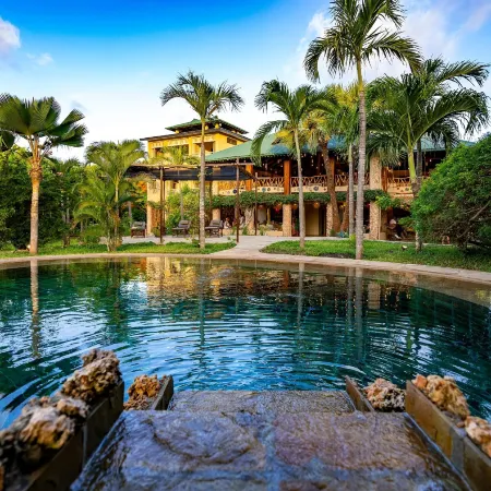 Tombo House