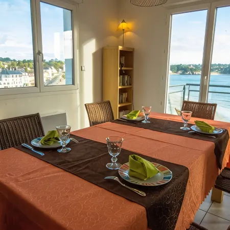 Quiet flat with sea view, 2 bedrooms, free wifi
