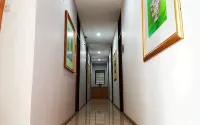 D Rhea Syariah - Hosteller
