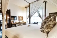 Hotel Tugu Malang - balcony