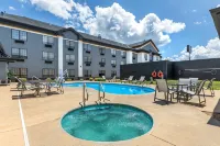 Best Western Prime Inn & Suites - parking
