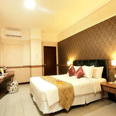 Amarelo Hotel Solo