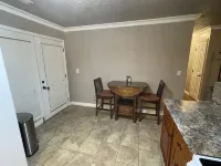 “Red’s House” located in Oneida city limits - Wifi