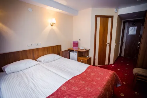 Amaks Premier Hotel - parking