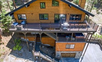8 bedroom Estate close to the beach