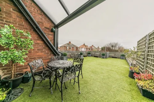 Lovely Large St Annes Maisonette with Roof Garden - Apartment