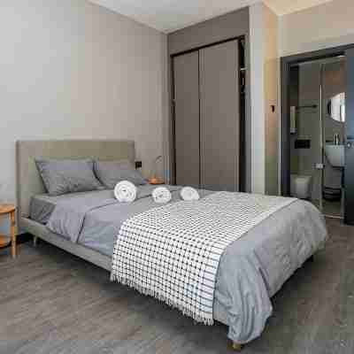 City view ｜2 Bedroom & Study｜Gym & Pool Rooms