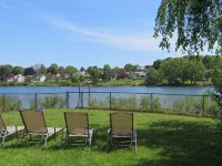 Waterfront Cottage within walking distance to the Beach. A dog-friendly property - Wifi