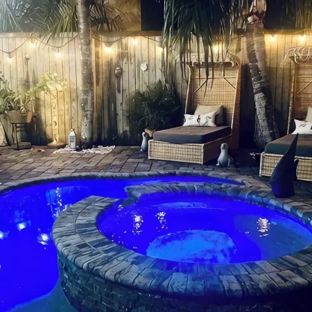 Gorgeous home in Vilano. Situated btwn Beach & Public boat launch with pool