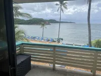 NEW LISTING- Ideal Oceanside Location and Recent Renovation / DREAM Combination! - 3 tähden