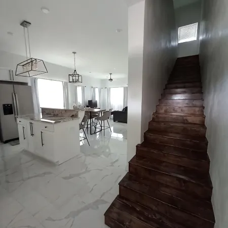 Ridgewood Court - Townhouse Near Beach Across the Street From Grocery Store