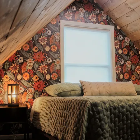 Hidden Springs Cottage, Rome, GA, King Loft Bedroom, Private Lake Access