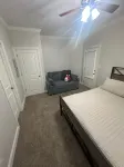 Cozy 2-bedroom condo in amazing Athens with WiFi, AC close to Campus & 5 points - balcony