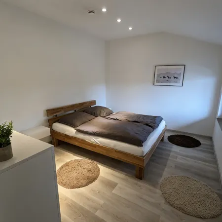 Modern Vacation Apartment on the Horse Farm for 2-4 People Lan, Smart TV*