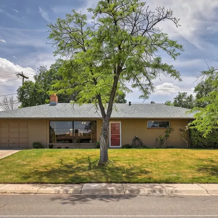 Renovated Open Floor Plan; Walk 2 Downtown & Shops