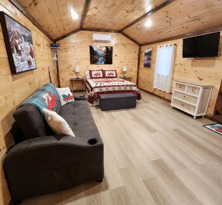 Cozy Point Hideaway - Chalets