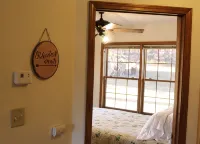 3  Minutes to Giant City - 6 Minutes to SIU - 4 Minutes to Shawnee Winetrail! - Parvekkeita