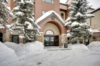 Summer Favorite_Peak 9_Village at Breck Resort_2 Blk to Main St/Pool & Hot Tubs+ - breakfast