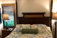 3rd Floor Condo Kiahuna  A/C. Walk to Beach Shop and Restaurants. Ocean View! - 3-Star
