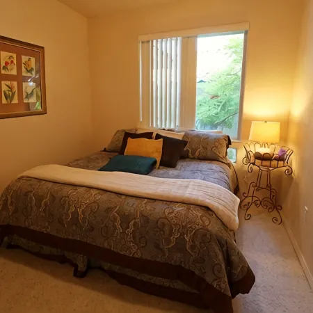 Lux 2/2 w/Firepit Next to Kaweah River & 10 Min from Sequoia National Park