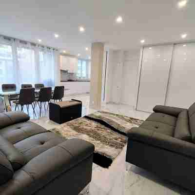 L'Exclusif Paris Neuilly Levallois Others