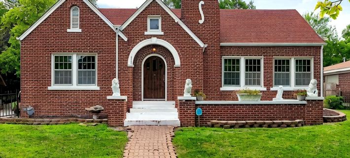 Luxury Spacious Historic Home - College Hill - 2mi. to Downtown Các khách sạn ở Wichita