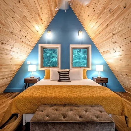 Modern A-Frame ~ Creeks & River Nearby ~ 8 Miles from Downtown Chattanooga