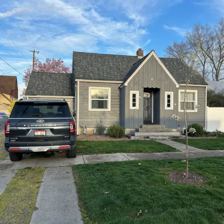 Quaint 3-bedroom house with AC, WiFi in delightful Lewiston