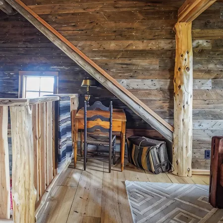 Peaceful cabin, fully updated, wine, stars, spa, perfect for relaxing